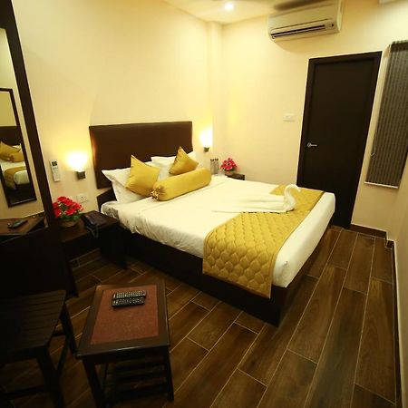 Sapphire Inn Pondicherry Eksteriør bilde