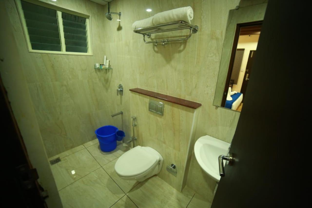 Sapphire Inn Pondicherry Eksteriør bilde