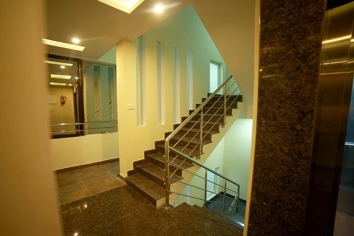 Sapphire Inn Pondicherry Eksteriør bilde