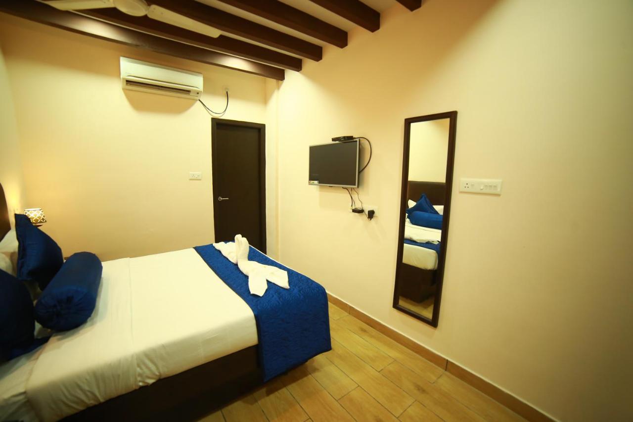 Sapphire Inn Pondicherry Eksteriør bilde