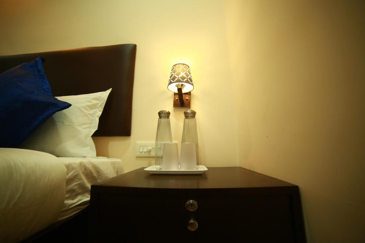 Sapphire Inn Pondicherry Eksteriør bilde
