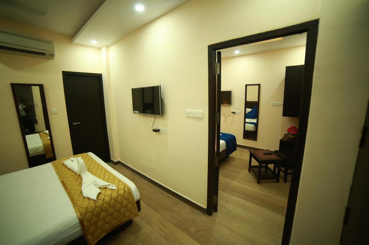 Sapphire Inn Pondicherry Eksteriør bilde